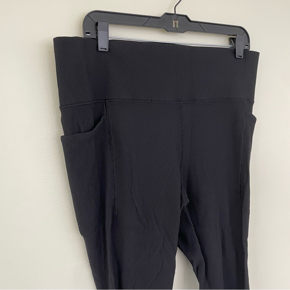 ATHLETA Salutation Stash Pocket II Rib 7/8 Tight Leggings Black XL Extra Large - Picture 3 of 10